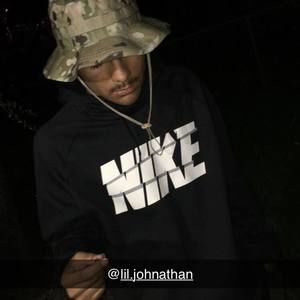 Meet your Posher, Johnathan